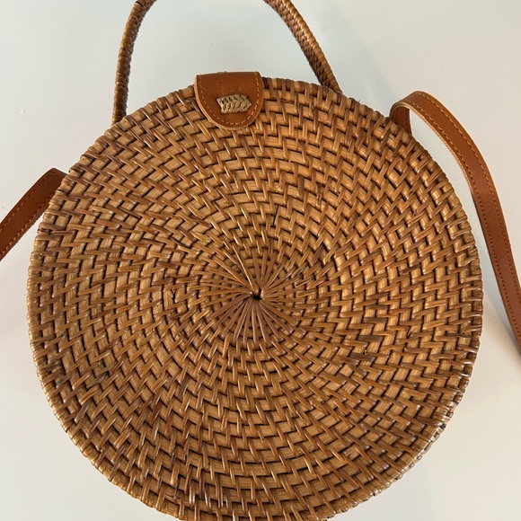Handbags - Round Woven Tan Bag